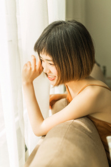 男上司与女下属聊天